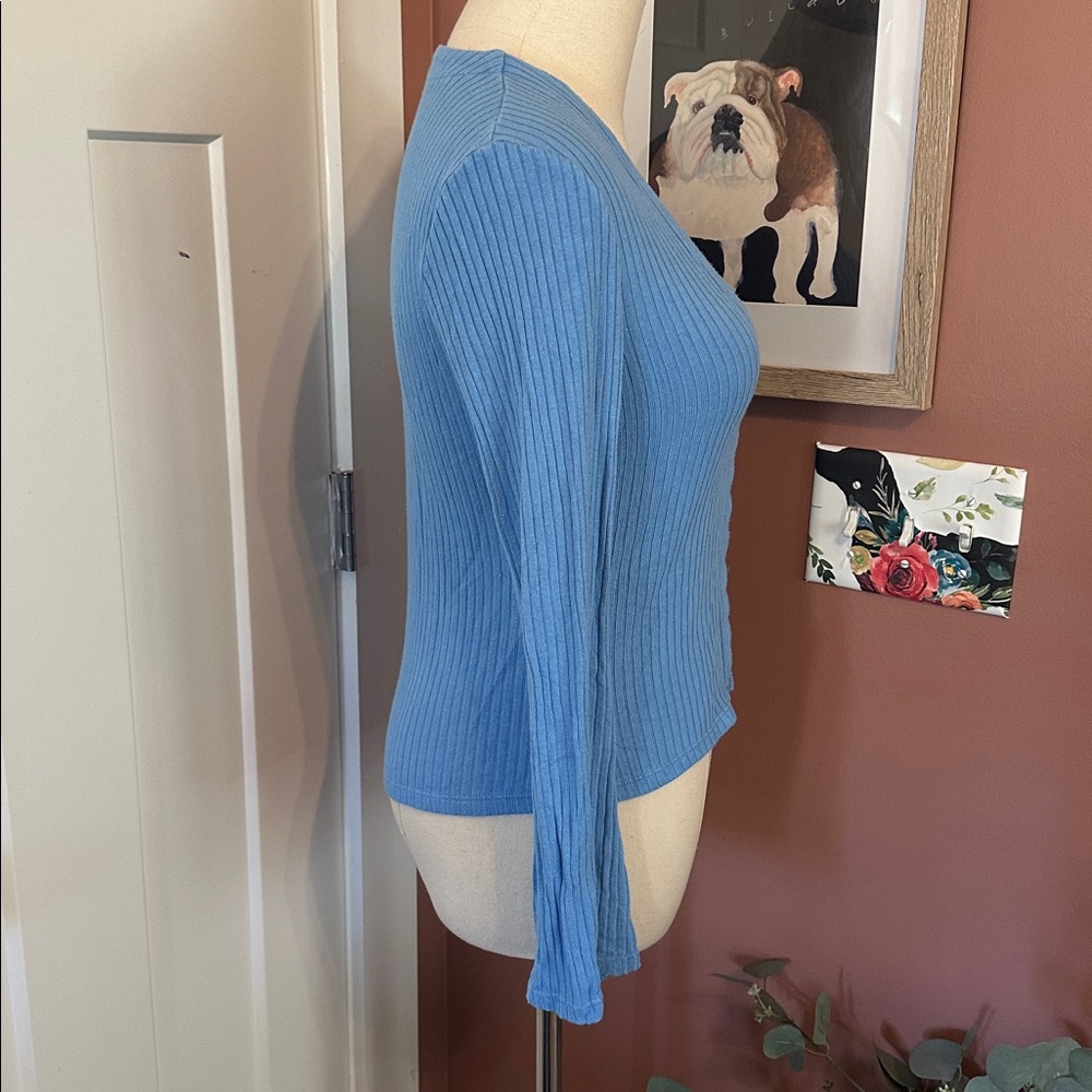 Reformation Gellar Parisian Blue Ribbed bell sleeve L shell Button-Up vneck Top - Picture 8 of 14